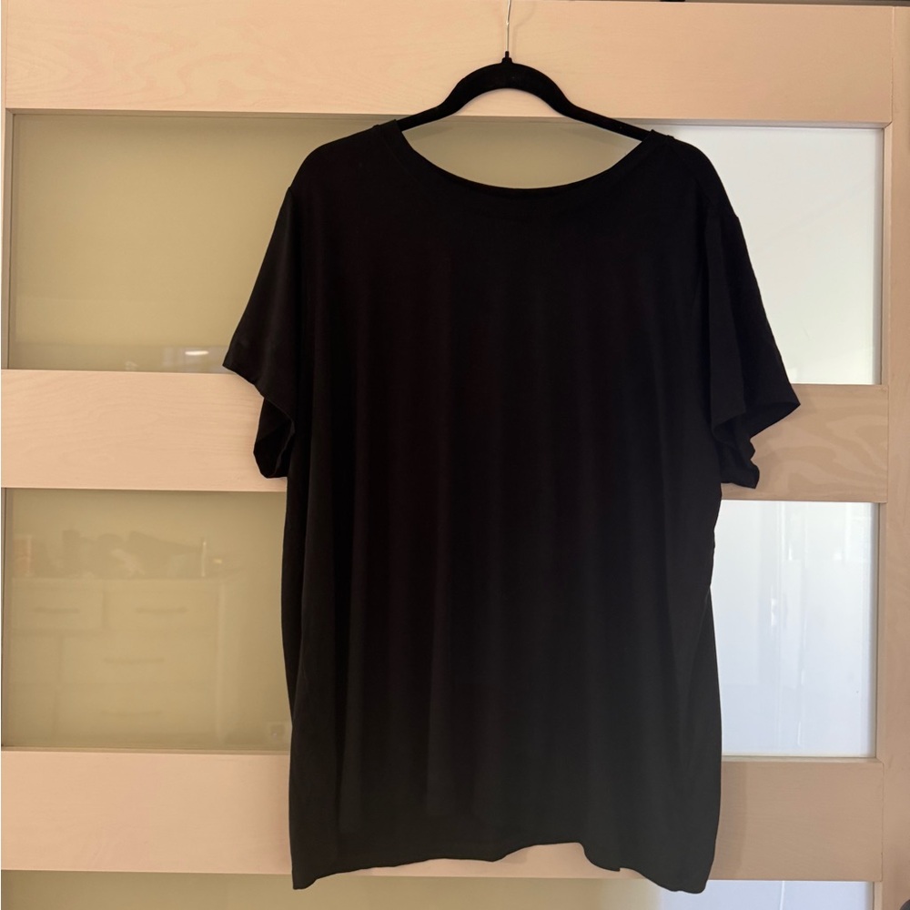 torrid Black Short-Sleeve Crewneck Tee